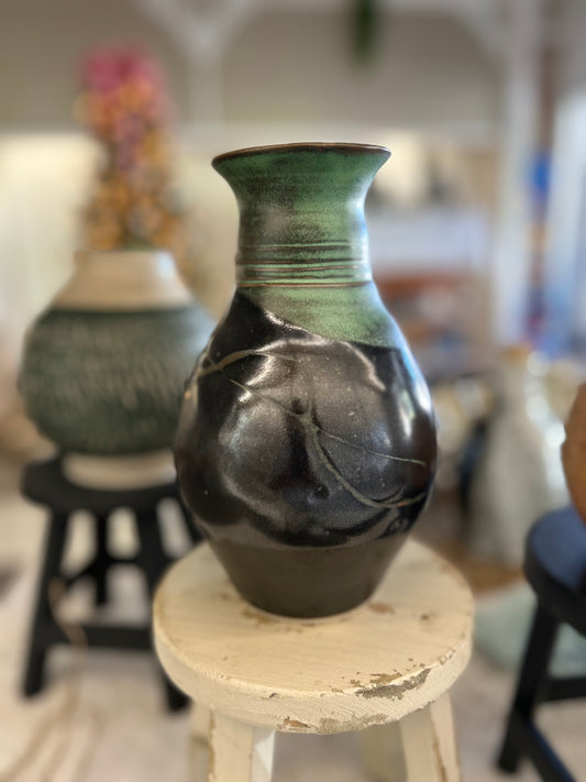 Handmade Clay Vase Black & Hunter Green